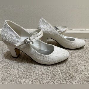 Elegant Park White Lace Women’s Heels